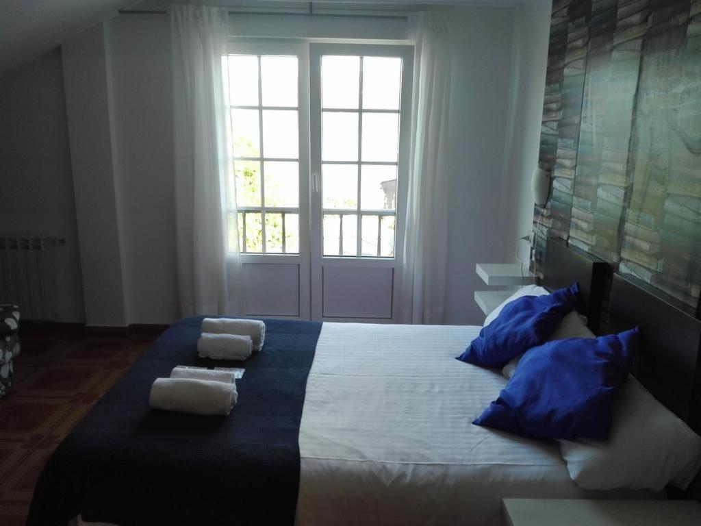 Hotel Corcubion Playa De Quenxe ภายนอก รูปภาพ