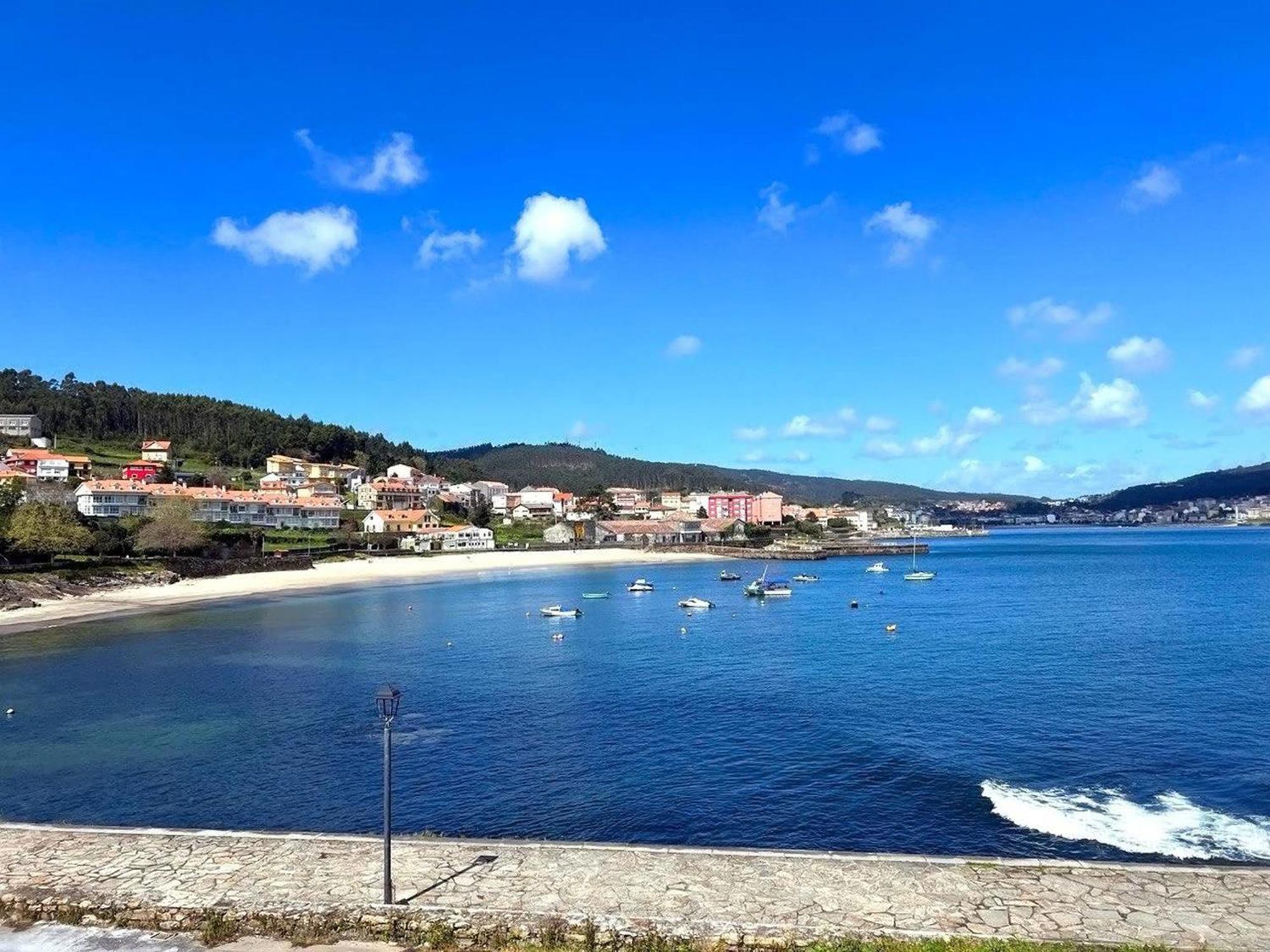 Hotel Corcubion Playa De Quenxe ห้อง รูปภาพ